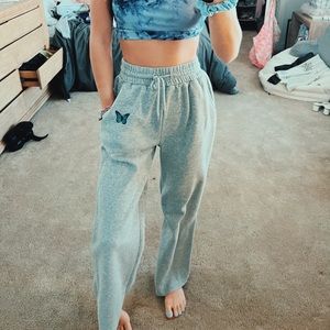 Butterfly gray high waisted sweatpants